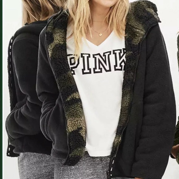 Victoria's Secret Jackets & Blazers - PINK Coat✨SO plush! Reversible Fleece Super Camo